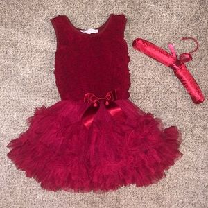 Onesie Dress, 24 Months. Stunning red roses.